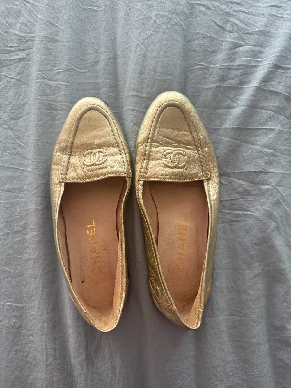 CHANEL Beige Leather Flats
